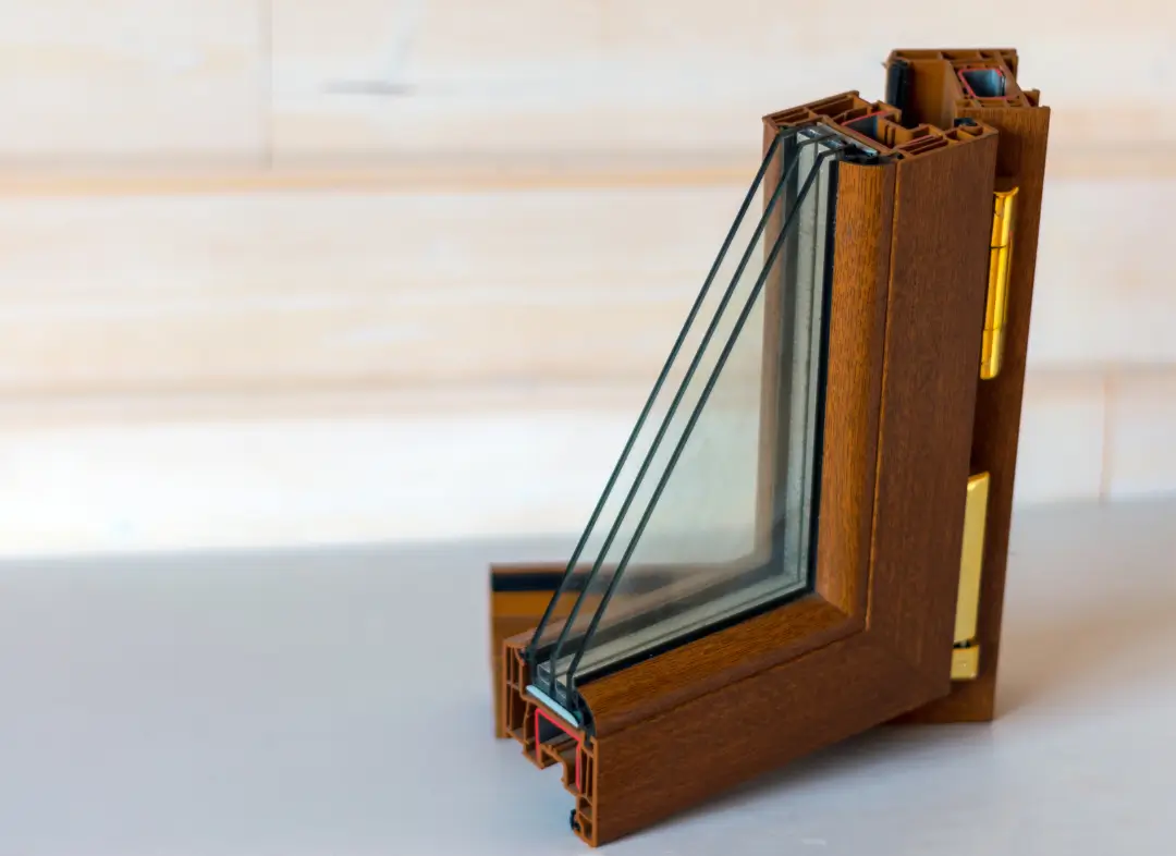 Installation de fenêtre en bois sur mesure Pontchâteau